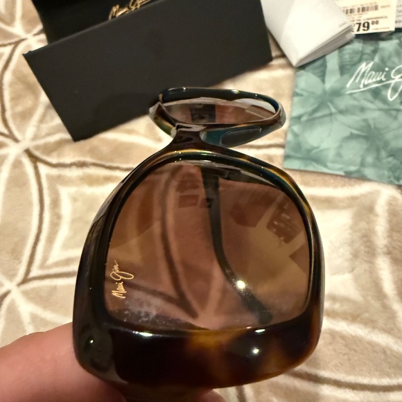 Maui Jim Orchid Sunglasses - Picture 9 of 11